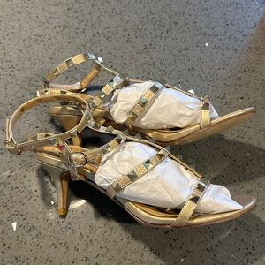 Fake stud kitten heels